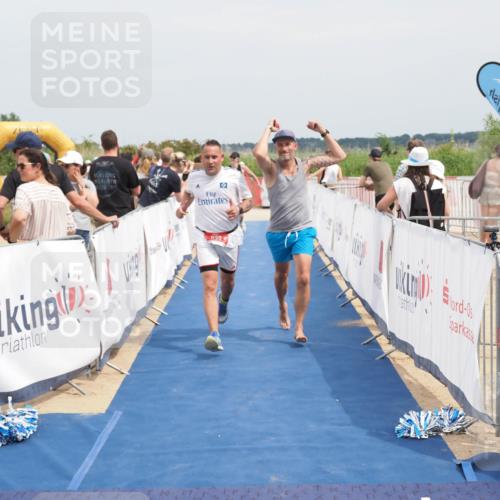 22.06.2025 - Viking Triathlon MichiJ http://msf.ph/oto/8124947 22.06.2025 15:15:24 Ziel 374, 638 meine-sportfotos.de