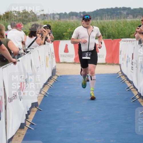 22.06.2025 - Viking Triathlon MichiJ http://msf.ph/oto/8124949 22.06.2025 15:19:34 Ziel 21, 358, 387 meine-sportfotos.de