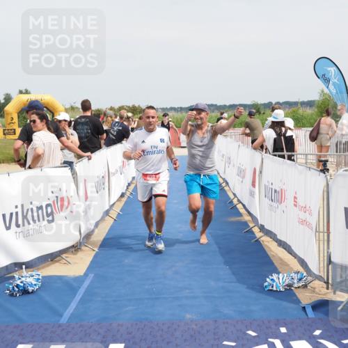 22.06.2025 - Viking Triathlon MichiJ http://msf.ph/oto/8124953 22.06.2025 15:15:24 Ziel 374, 638 meine-sportfotos.de