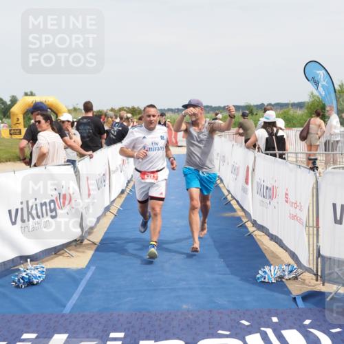 22.06.2025 - Viking Triathlon MichiJ http://msf.ph/oto/8124957 22.06.2025 15:15:24 Ziel 374, 638 meine-sportfotos.de