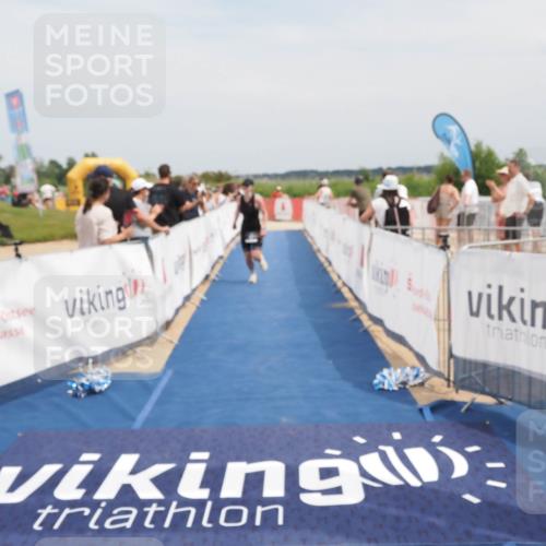 22.06.2025 - Viking Triathlon MichiJ http://msf.ph/oto/8125000 22.06.2025 15:15:26 Ziel 374, 638 meine-sportfotos.de