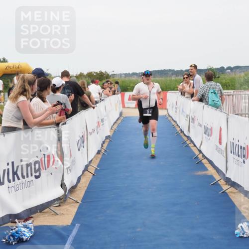 22.06.2025 - Viking Triathlon MichiJ http://msf.ph/oto/8125003 22.06.2025 15:19:35 Ziel 21, 387 meine-sportfotos.de