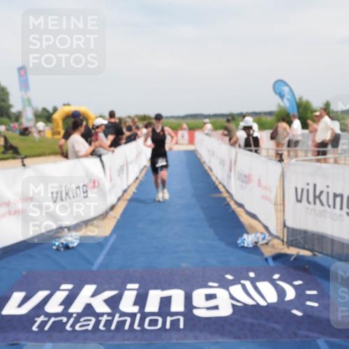 22.06.2025 - Viking Triathlon MichiJ http://msf.ph/oto/8125019 22.06.2025 15:15:27 Ziel 374, 638 meine-sportfotos.de