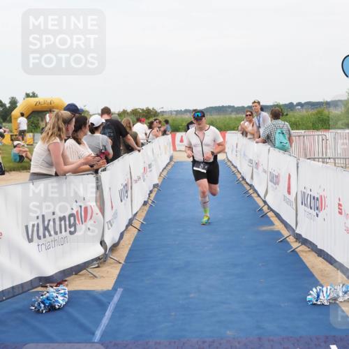 22.06.2025 - Viking Triathlon MichiJ http://msf.ph/oto/8125020 22.06.2025 15:19:36 Ziel 21, 387 meine-sportfotos.de