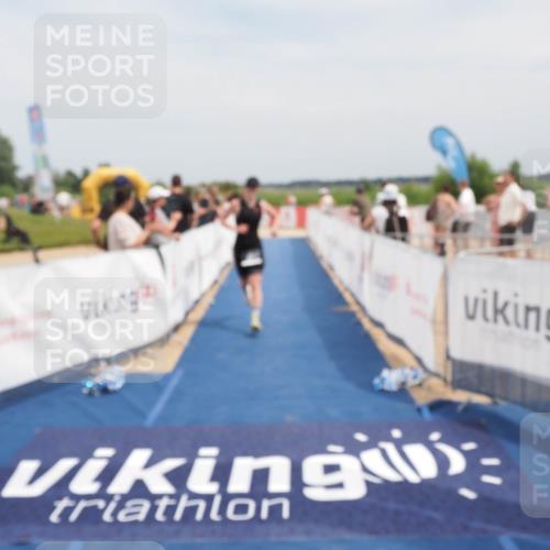 22.06.2025 - Viking Triathlon MichiJ http://msf.ph/oto/8125021 22.06.2025 15:15:27 Ziel 374, 638 meine-sportfotos.de