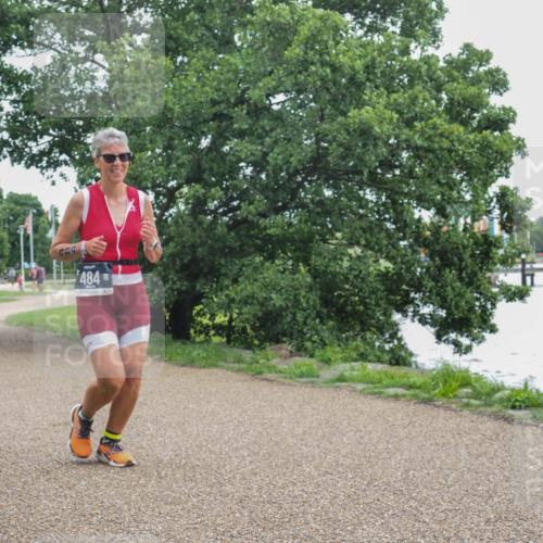 22.06.2025 - Viking Triathlon KatJ http://msf.ph/oto/8125068 22.06.2025 15:26:33 Laufen 484 meine-sportfotos.de