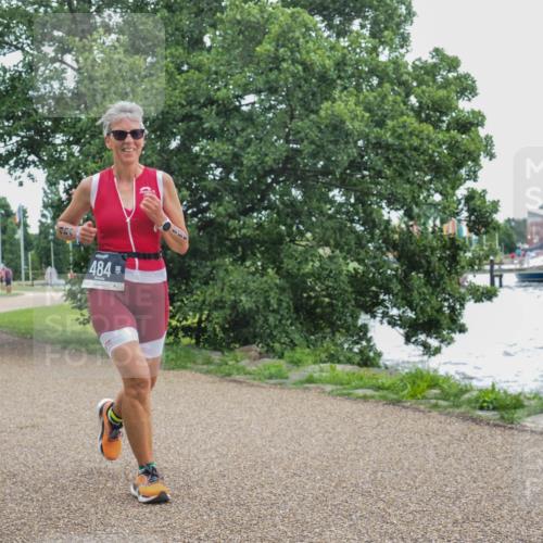 22.06.2025 - Viking Triathlon KatJ http://msf.ph/oto/8125082 22.06.2025 15:26:33 Laufen 484 meine-sportfotos.de