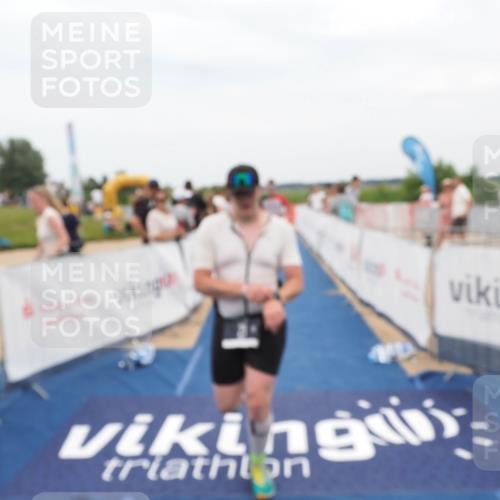 22.06.2025 - Viking Triathlon MichiJ http://msf.ph/oto/8125083 22.06.2025 15:19:38 Ziel 21, 387 meine-sportfotos.de