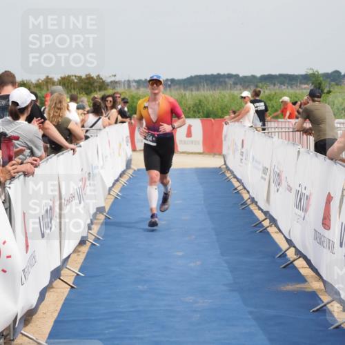 22.06.2025 - Viking Triathlon MichiJ http://msf.ph/oto/8125093 22.06.2025 15:15:45 Ziel 554 meine-sportfotos.de