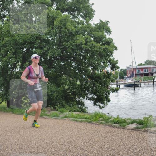 22.06.2025 - Viking Triathlon KatJ http://msf.ph/oto/8125118 22.06.2025 15:27:00 Laufen 202 meine-sportfotos.de