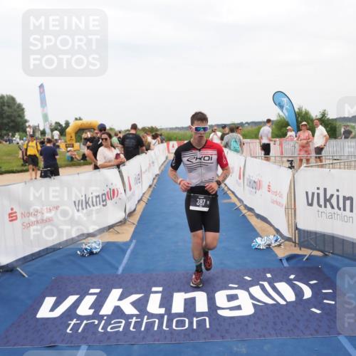 22.06.2025 - Viking Triathlon MichiJ http://msf.ph/oto/8125121 22.06.2025 15:19:40 Ziel 21, 387 meine-sportfotos.de
