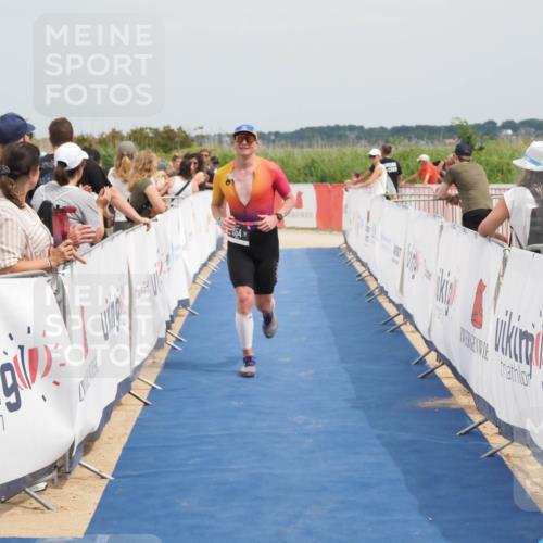 22.06.2025 - Viking Triathlon MichiJ http://msf.ph/oto/8125122 22.06.2025 15:15:45 Ziel 554 meine-sportfotos.de