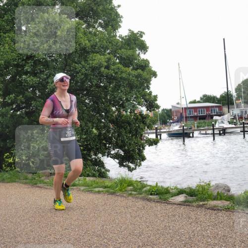 22.06.2025 - Viking Triathlon KatJ http://msf.ph/oto/8125132 22.06.2025 15:27:00 Laufen 202 meine-sportfotos.de