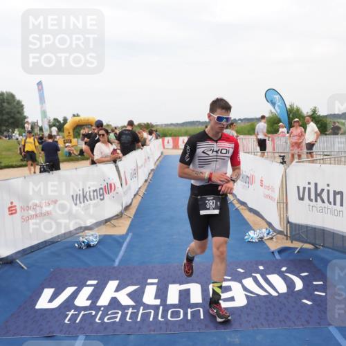 22.06.2025 - Viking Triathlon MichiJ http://msf.ph/oto/8125133 22.06.2025 15:19:40 Ziel 21, 387 meine-sportfotos.de