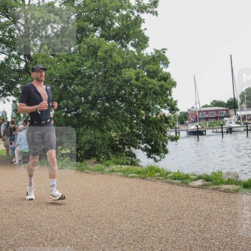 22.06.2025 - Viking Triathlon KatJ http://msf.ph/oto/8125139 22.06.2025 13:42:57 Laufen 342, 388 meine-sportfotos.de