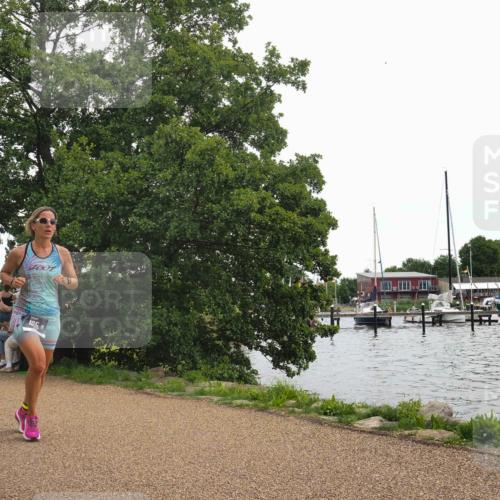 22.06.2025 - Viking Triathlon KatJ http://msf.ph/oto/8125193 22.06.2025 13:43:22 Laufen 465 meine-sportfotos.de