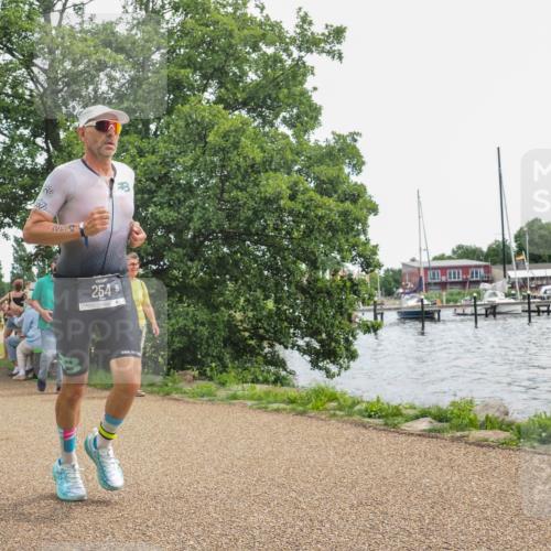 22.06.2025 - Viking Triathlon KatJ http://msf.ph/oto/8125311 22.06.2025 13:43:41 Laufen 254, 336 meine-sportfotos.de