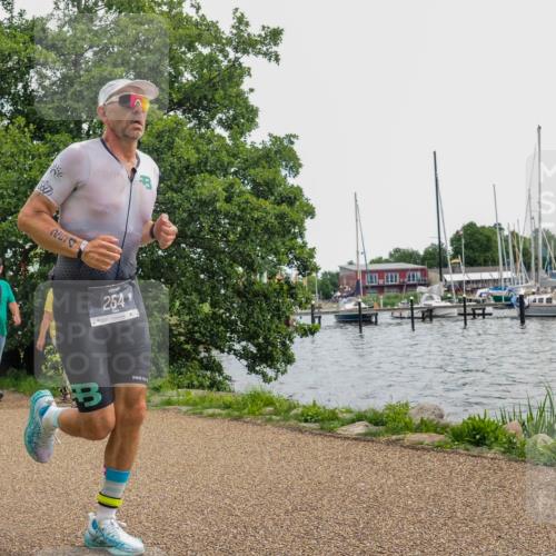 22.06.2025 - Viking Triathlon KatJ http://msf.ph/oto/8125317 22.06.2025 13:43:41 Laufen 254, 336 meine-sportfotos.de