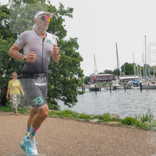 22.06.2025 - Viking Triathlon KatJ http://msf.ph/oto/8125321 22.06.2025 13:43:41 Laufen 254, 336 meine-sportfotos.de