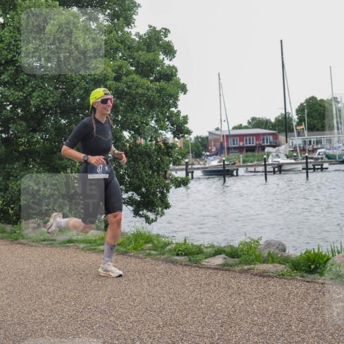 22.06.2025 - Viking Triathlon KatJ http://msf.ph/oto/8125347 22.06.2025 15:27:22 Laufen 37, 102 meine-sportfotos.de