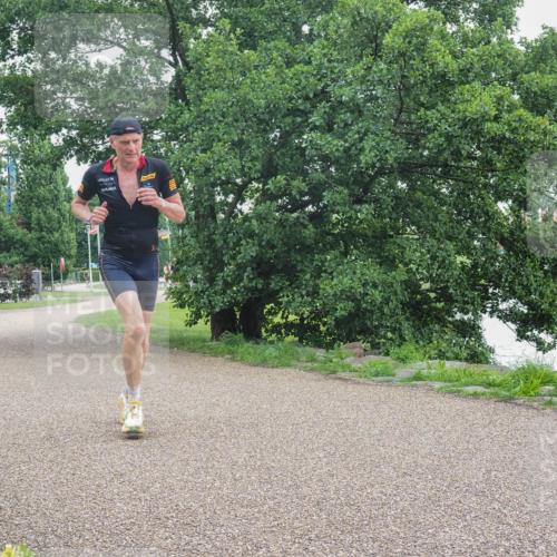 22.06.2025 - Viking Triathlon KatJ http://msf.ph/oto/8125370 22.06.2025 15:27:23 Laufen 37, 102 meine-sportfotos.de