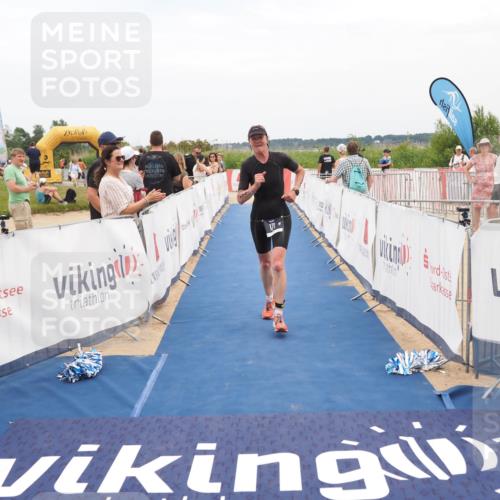 22.06.2025 - Viking Triathlon MichiJ http://msf.ph/oto/8125374 22.06.2025 15:20:28 Ziel 171 meine-sportfotos.de