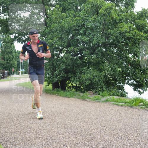 22.06.2025 - Viking Triathlon KatJ http://msf.ph/oto/8125378 22.06.2025 15:27:23 Laufen 37, 102 meine-sportfotos.de