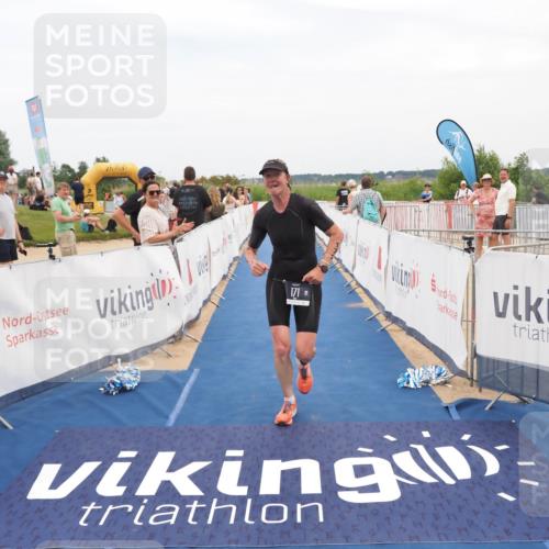 22.06.2025 - Viking Triathlon MichiJ http://msf.ph/oto/8125398 22.06.2025 15:20:29 Ziel 171 meine-sportfotos.de