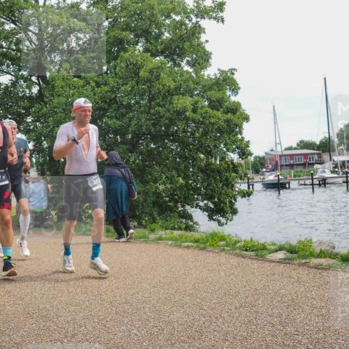 22.06.2025 - Viking Triathlon KatJ http://msf.ph/oto/8125401 22.06.2025 13:43:55 Laufen 40, 135, 327, 434, 448 meine-sportfotos.de