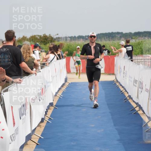 22.06.2025 - Viking Triathlon MichiJ http://msf.ph/oto/8125403 22.06.2025 15:16:27 Ziel 266 meine-sportfotos.de