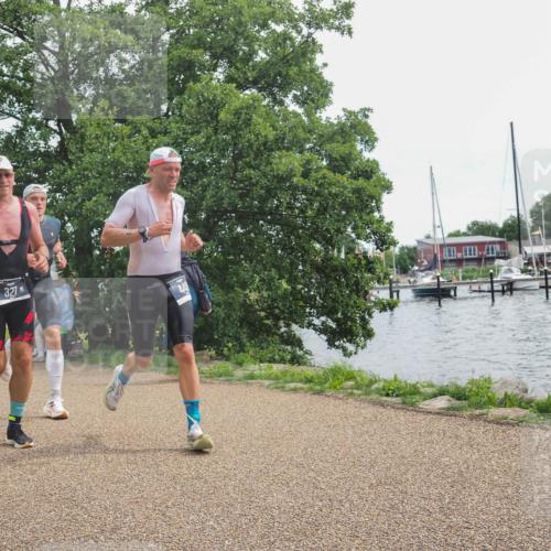 22.06.2025 - Viking Triathlon KatJ http://msf.ph/oto/8125408 22.06.2025 13:43:56 Laufen 40, 135, 261, 327, 434, 448 meine-sportfotos.de