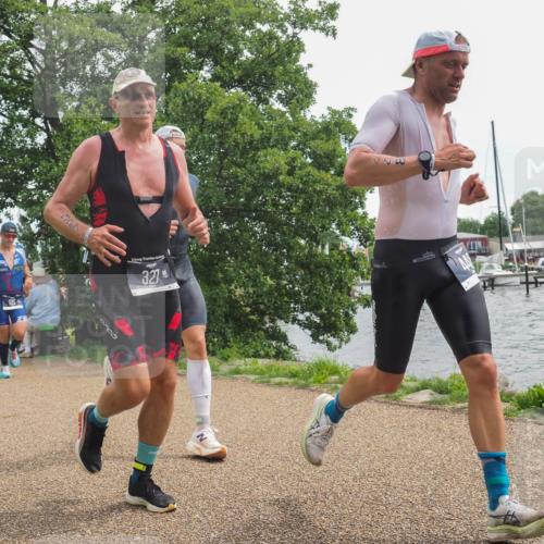 22.06.2025 - Viking Triathlon KatJ http://msf.ph/oto/8125423 22.06.2025 13:43:56 Laufen 40, 135, 261, 327, 434, 448 meine-sportfotos.de