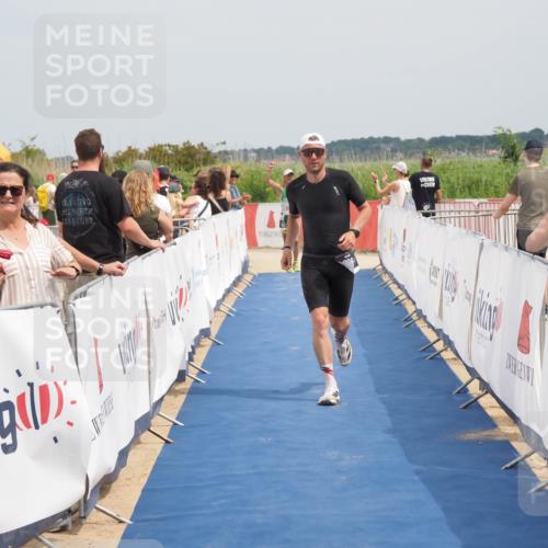 22.06.2025 - Viking Triathlon MichiJ http://msf.ph/oto/8125437 22.06.2025 15:16:28 Ziel 162, 266 meine-sportfotos.de
