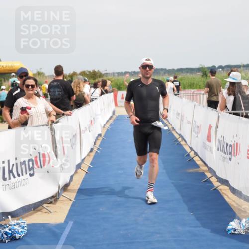 22.06.2025 - Viking Triathlon MichiJ http://msf.ph/oto/8125469 22.06.2025 15:16:29 Ziel 162, 266 meine-sportfotos.de