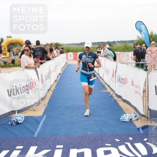 22.06.2025 - Viking Triathlon MichiJ http://msf.ph/oto/8125532 22.06.2025 15:20:50 Ziel 163 meine-sportfotos.de