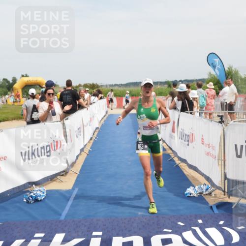22.06.2025 - Viking Triathlon MichiJ http://msf.ph/oto/8125585 22.06.2025 15:16:34 Ziel 162, 266 meine-sportfotos.de