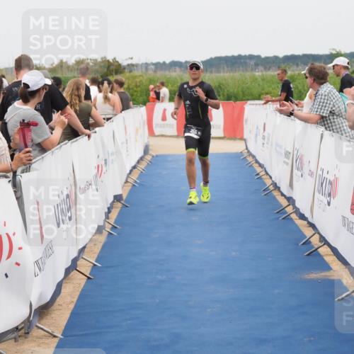 22.06.2025 - Viking Triathlon MichiJ http://msf.ph/oto/8125601 22.06.2025 15:20:59 Ziel 356 meine-sportfotos.de