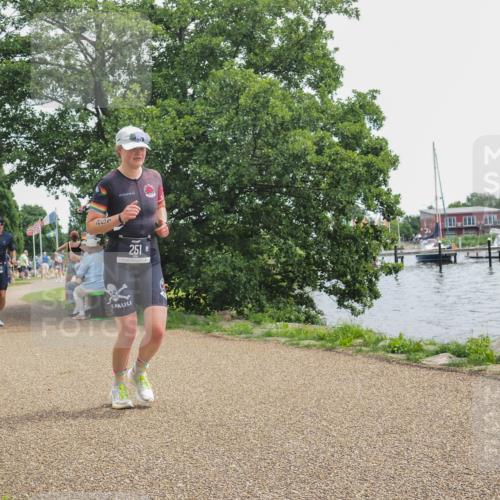 22.06.2025 - Viking Triathlon KatJ http://msf.ph/oto/8125656 22.06.2025 13:44:38 Laufen 251, 323 meine-sportfotos.de