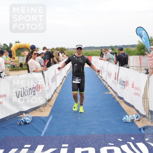 22.06.2025 - Viking Triathlon MichiJ http://msf.ph/oto/8125662 22.06.2025 15:21:01 Ziel 356 meine-sportfotos.de