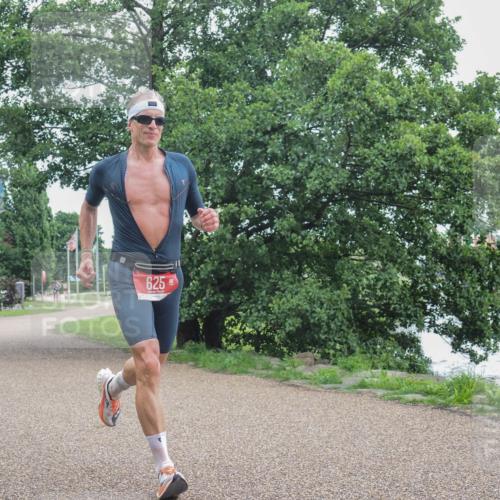22.06.2025 - Viking Triathlon KatJ http://msf.ph/oto/8125664 22.06.2025 15:27:57 Laufen 625 meine-sportfotos.de