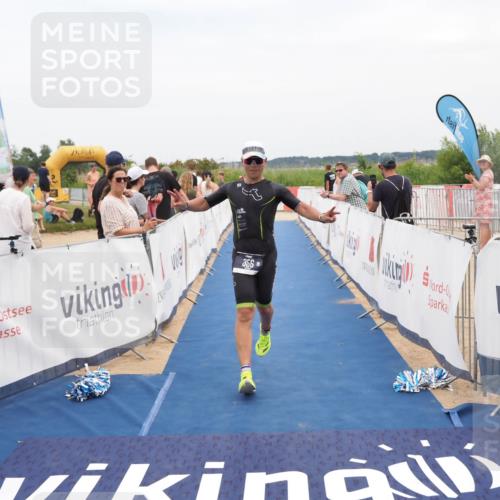 22.06.2025 - Viking Triathlon MichiJ http://msf.ph/oto/8125666 22.06.2025 15:21:01 Ziel 356 meine-sportfotos.de