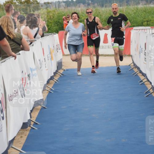 22.06.2025 - Viking Triathlon MichiJ http://msf.ph/oto/8125709 22.06.2025 15:21:31 Ziel 606 meine-sportfotos.de