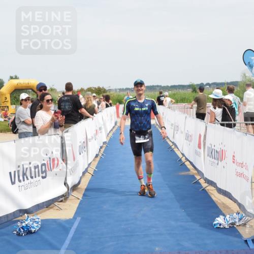 22.06.2025 - Viking Triathlon MichiJ http://msf.ph/oto/8125780 22.06.2025 15:16:51 Ziel 41, 390 meine-sportfotos.de