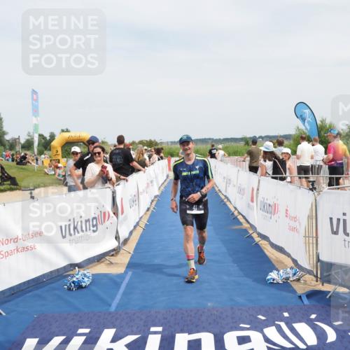 22.06.2025 - Viking Triathlon MichiJ http://msf.ph/oto/8125805 22.06.2025 15:16:51 Ziel 41, 390 meine-sportfotos.de