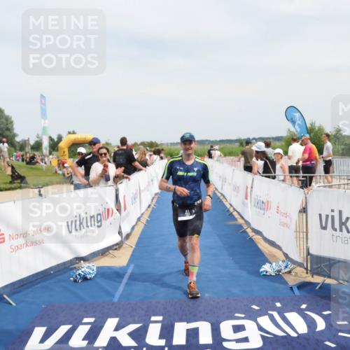 22.06.2025 - Viking Triathlon MichiJ http://msf.ph/oto/8125823 22.06.2025 15:16:52 Ziel 41, 390 meine-sportfotos.de