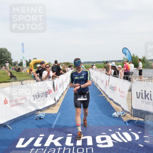 22.06.2025 - Viking Triathlon MichiJ http://msf.ph/oto/8125839 22.06.2025 15:16:52 Ziel 41, 390 meine-sportfotos.de