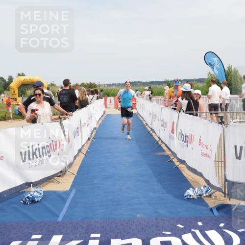 22.06.2025 - Viking Triathlon MichiJ http://msf.ph/oto/8125858 22.06.2025 15:16:56 Ziel 41, 390 meine-sportfotos.de