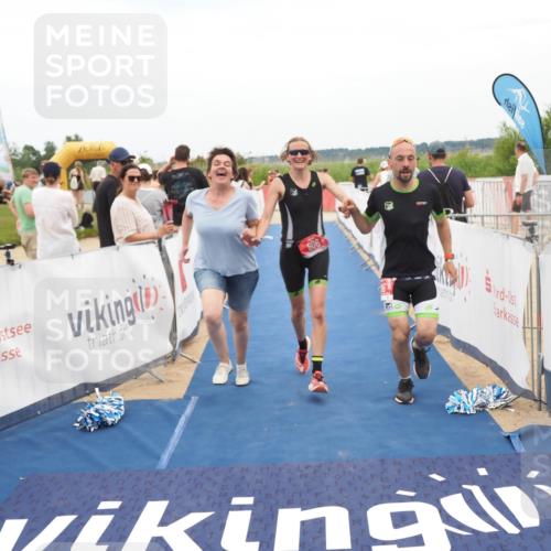 22.06.2025 - Viking Triathlon MichiJ http://msf.ph/oto/8125859 22.06.2025 15:21:35 Ziel 606 meine-sportfotos.de