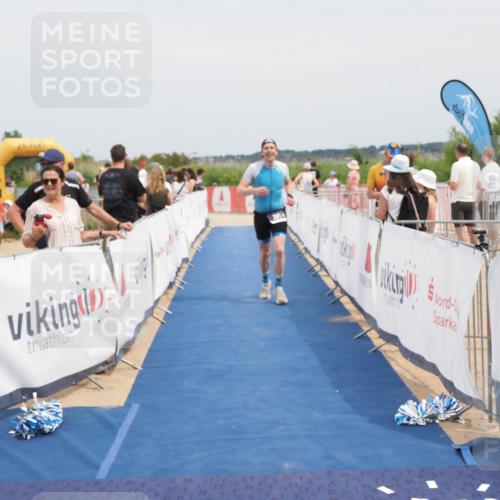 22.06.2025 - Viking Triathlon MichiJ http://msf.ph/oto/8125877 22.06.2025 15:16:56 Ziel 41, 390 meine-sportfotos.de