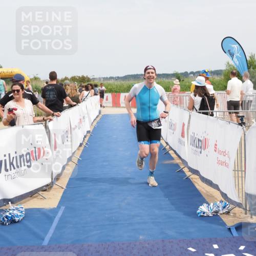 22.06.2025 - Viking Triathlon MichiJ http://msf.ph/oto/8125907 22.06.2025 15:16:57 Ziel 390 meine-sportfotos.de